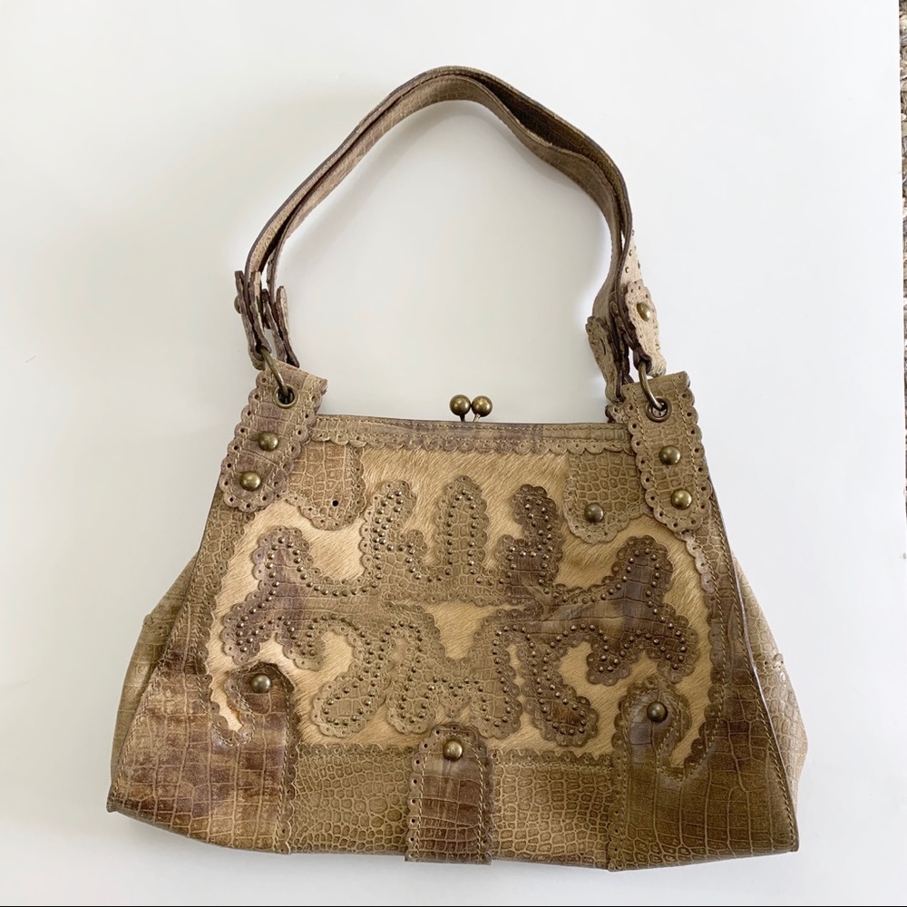 Isabella Fiore Clutch Purse
